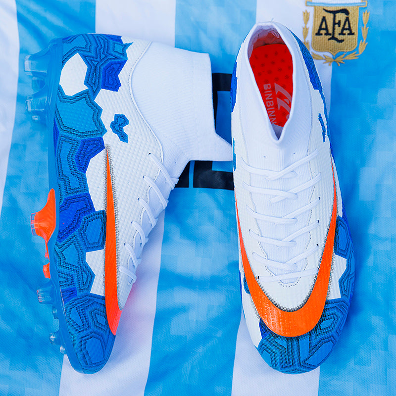 Men's Outdoor Sports Soccer Shoes in Microfiber Material