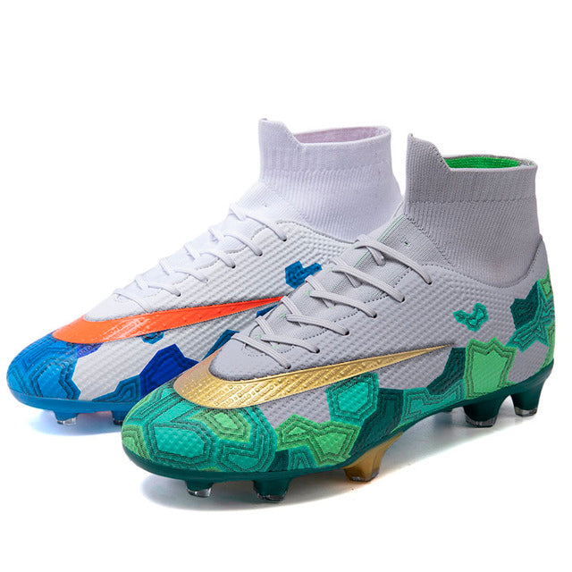 Men's Outdoor Sports Soccer Shoes in Microfiber Material